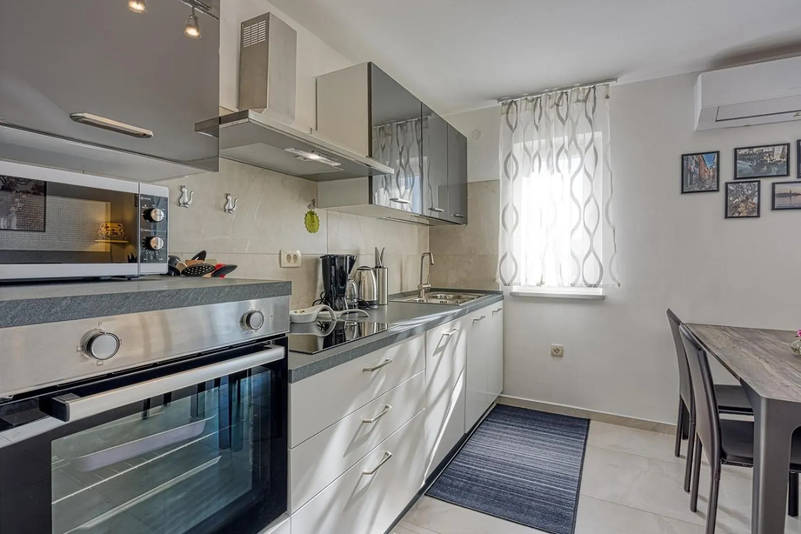 Apartment A&E With Sea View Tar-Vabriga