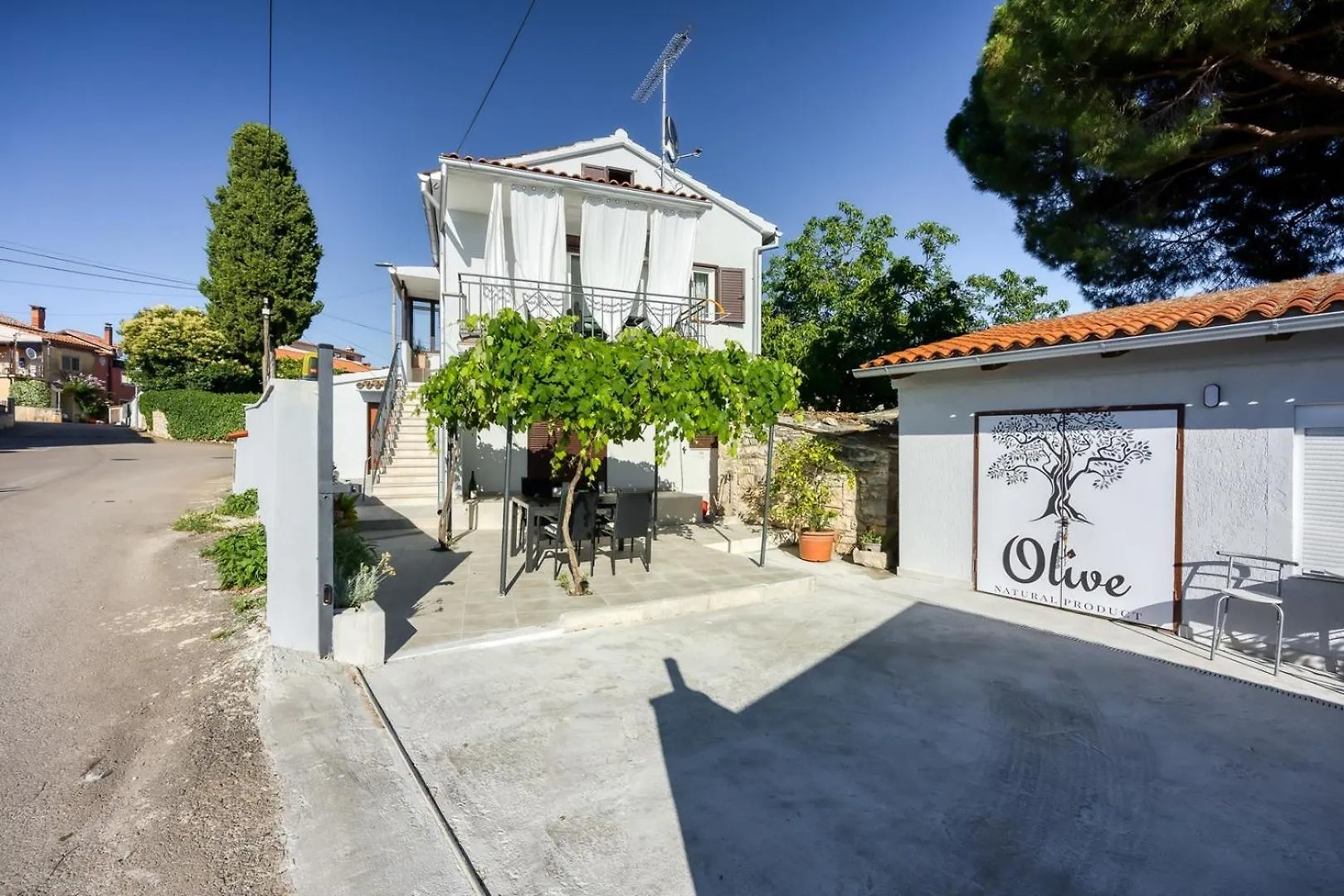 Apartment A&E With Sea View Tar-Vabriga 0*,  Croatia