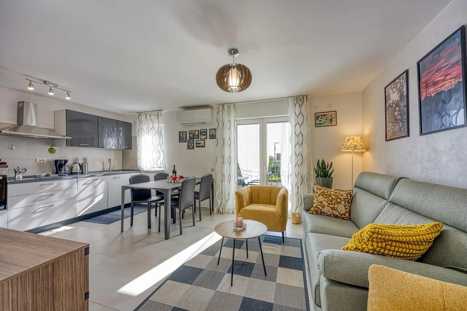 Apartment A&E With Sea View Tar-Vabriga